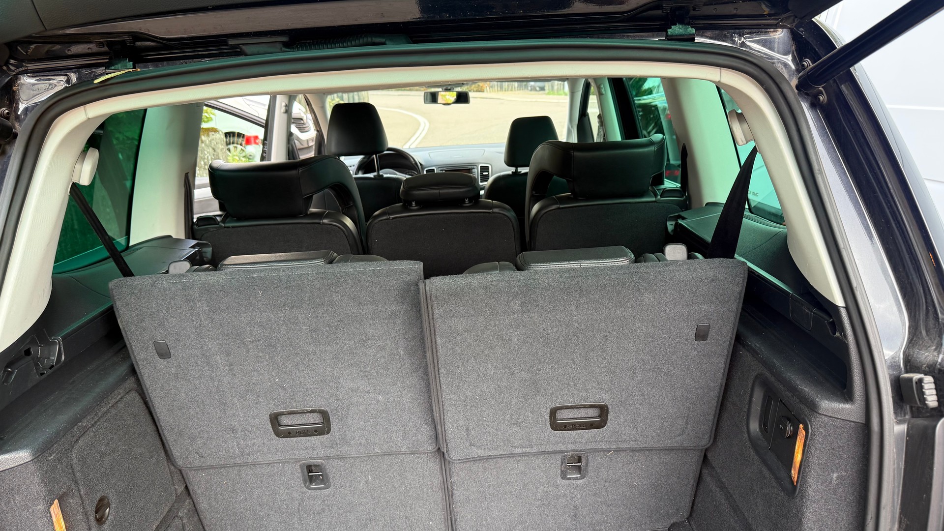 VW Sharan 2.0 TDI BlueMotion Technology Highline DSG-image-9