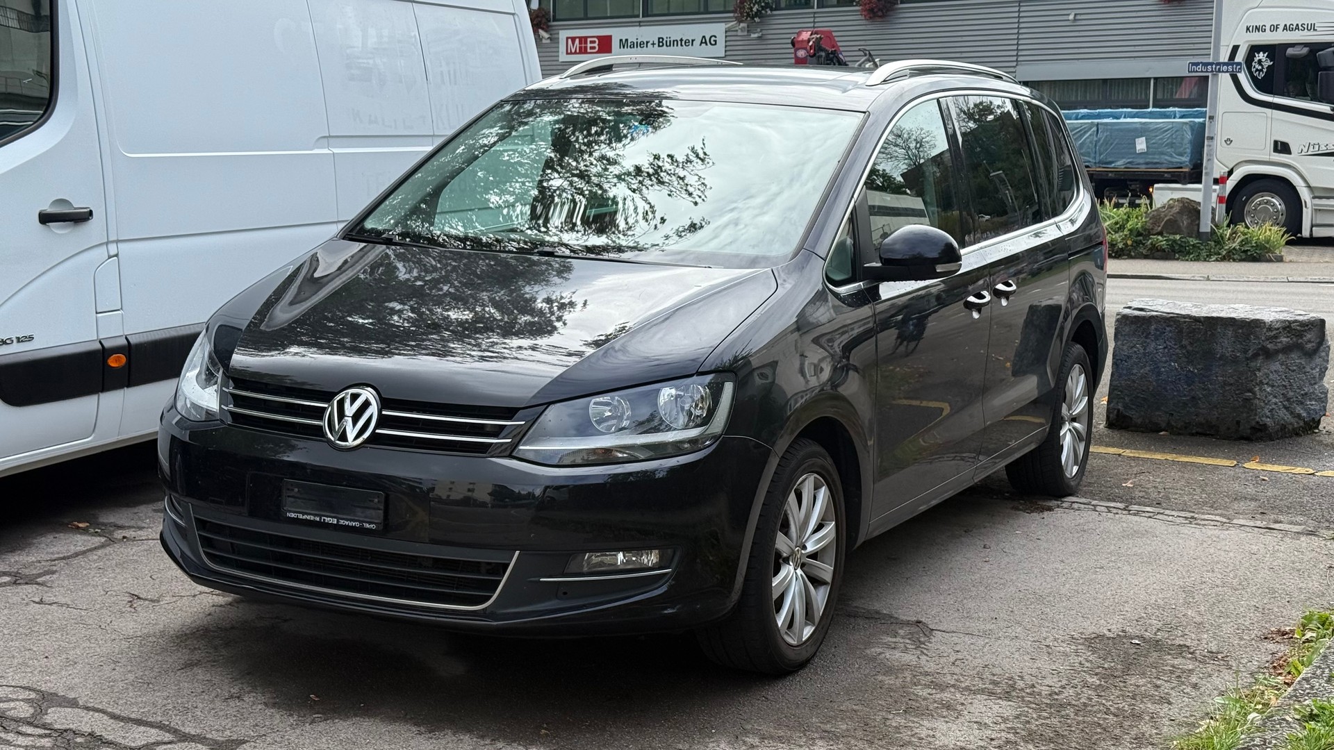 VW Sharan 2.0 TDI BlueMotion Technology Highline DSG-image-0