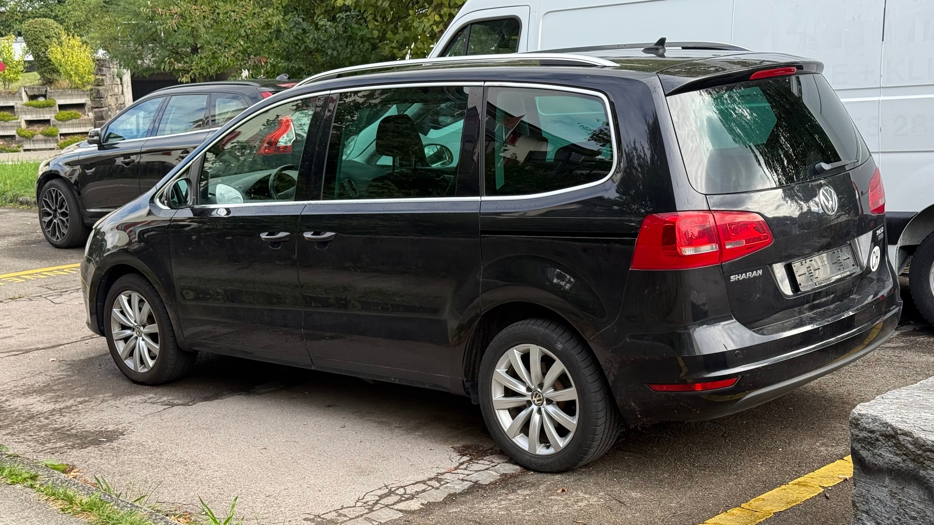 VW Sharan 2.0 TDI BlueMotion Technology Highline DSG-image-3