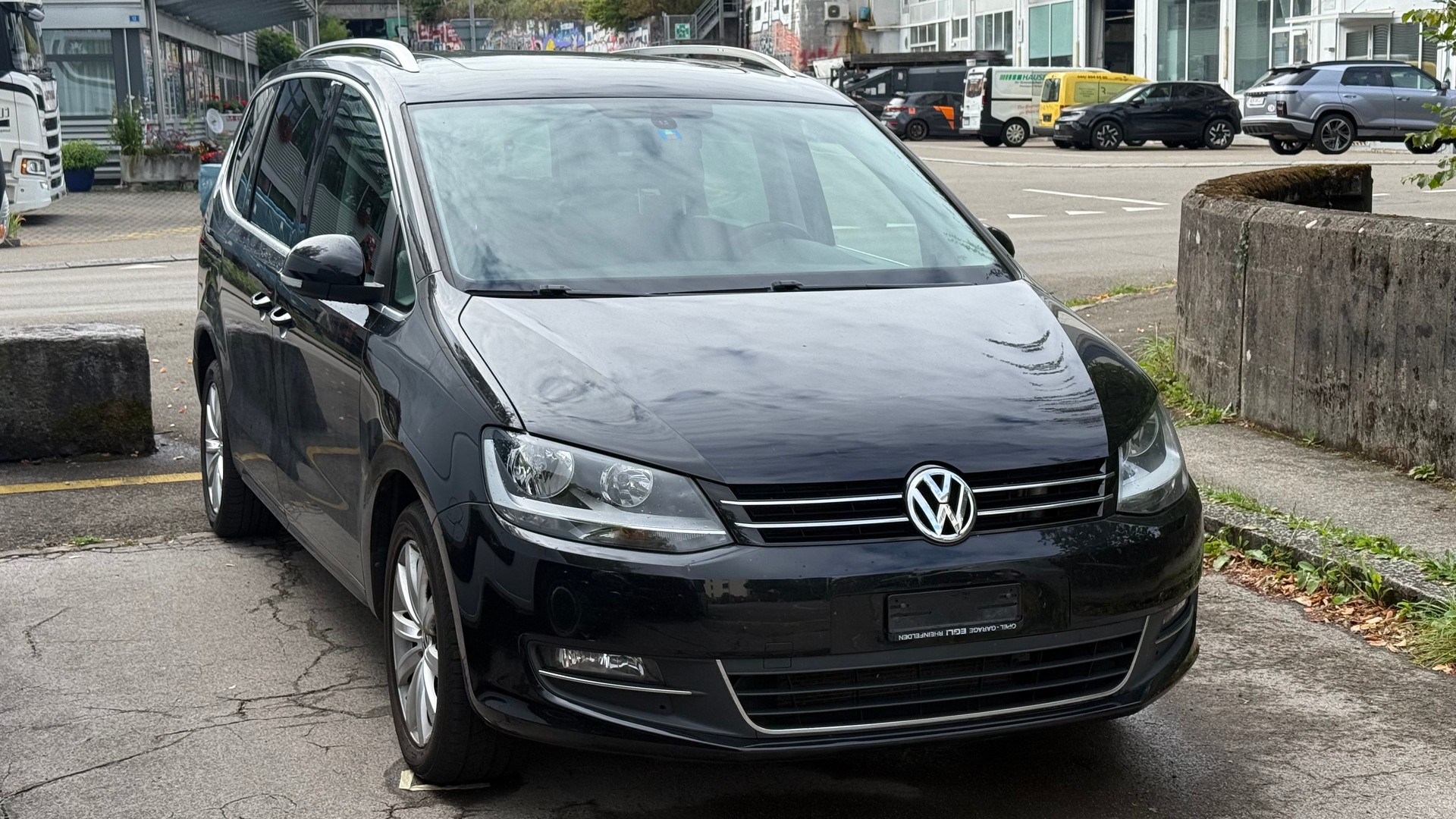 VW Sharan 2.0 TDI BlueMotion Technology Highline DSG-image-2