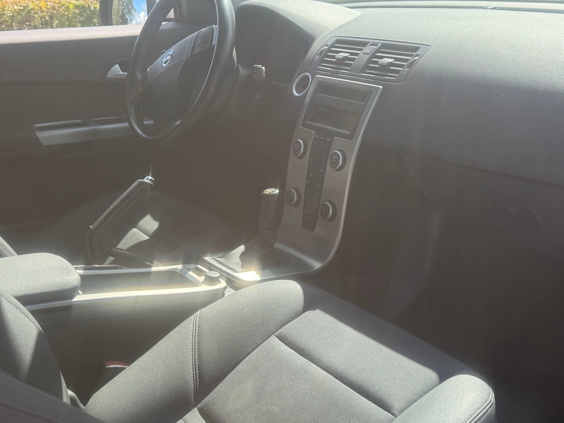 VOLVO C30 2.0 Kinetic-image-3