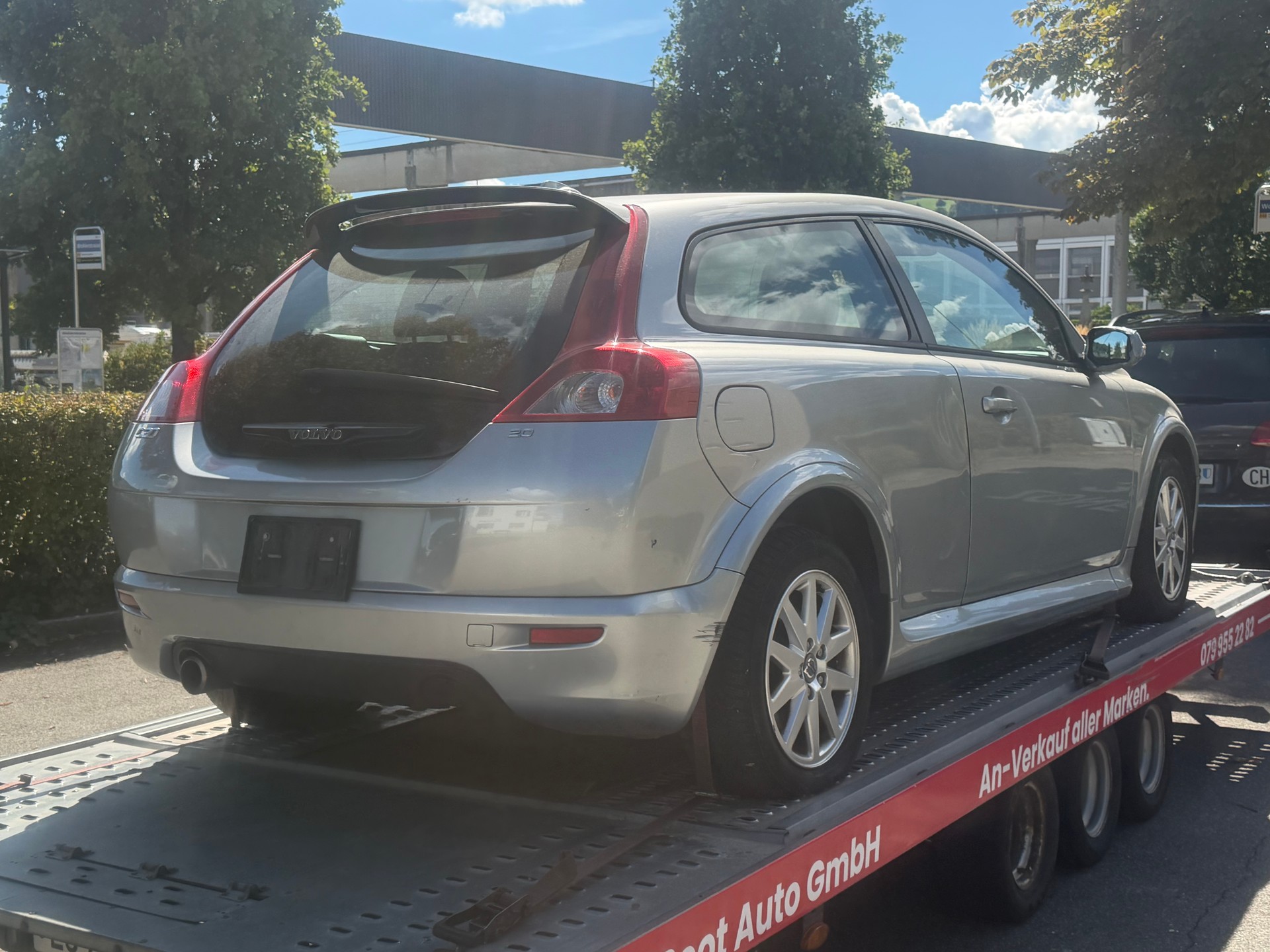 VOLVO C30 2.0 Kinetic-image-2