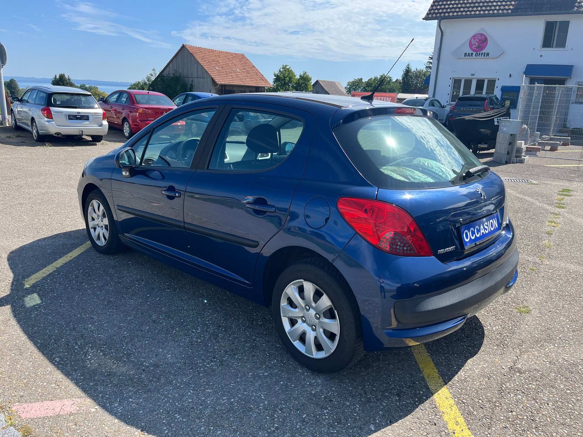 PEUGEOT 207 1.4 16V Trendy-image-4