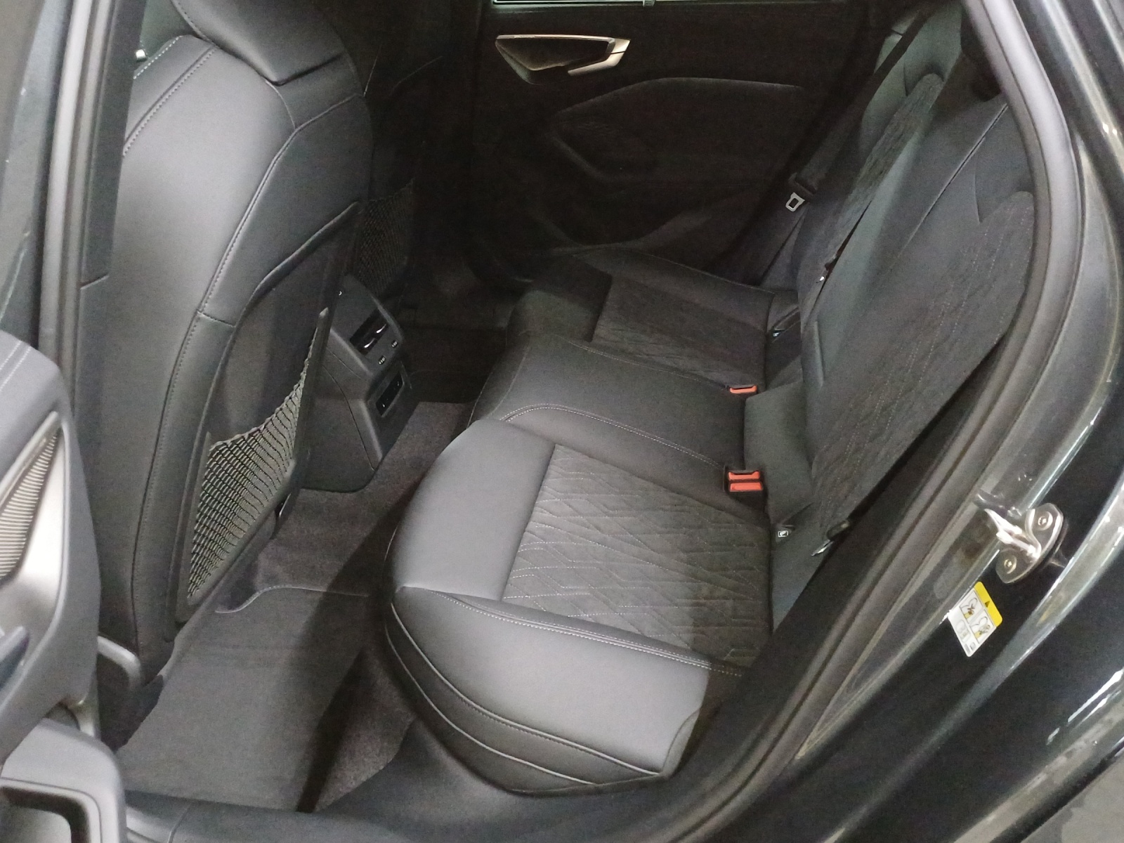AUDI A5 Avant TFSI quattro 200 kW S tronic-image-11