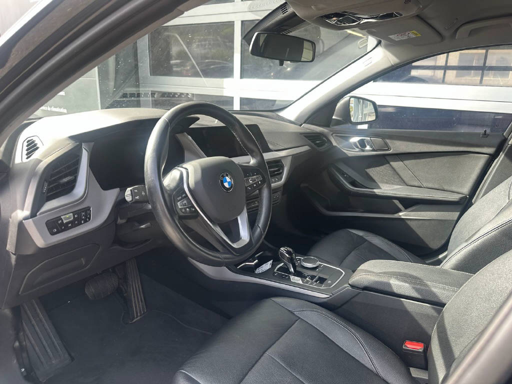 BMW 118i (CH)-image-6