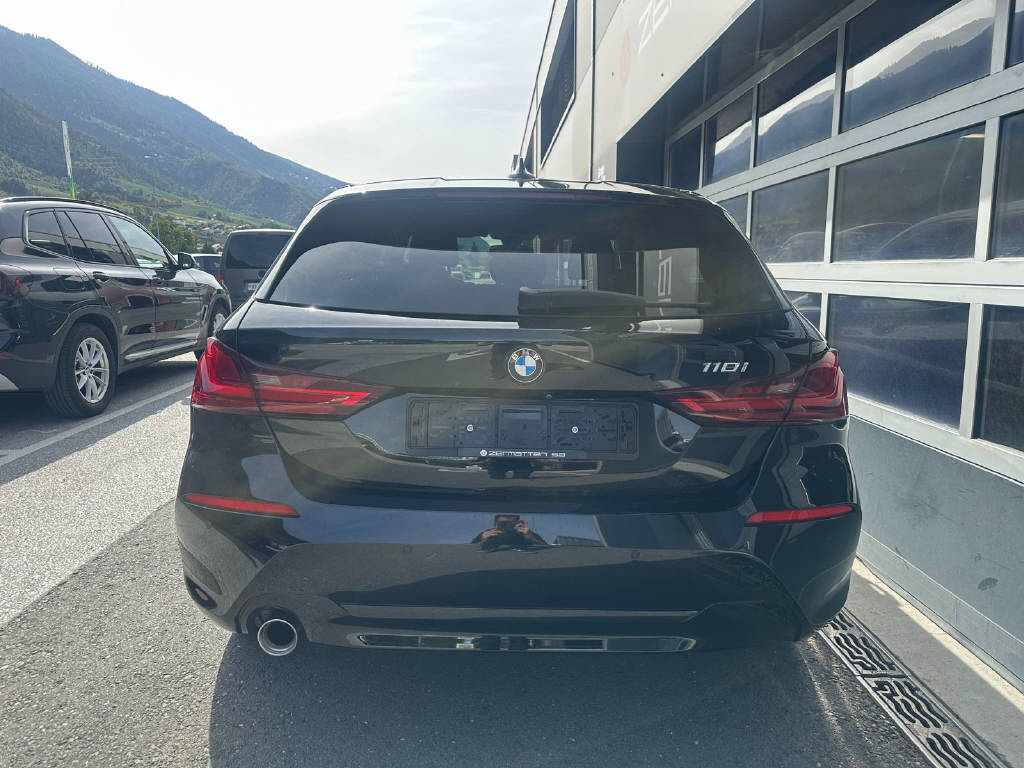 BMW 118i (CH)-image-2