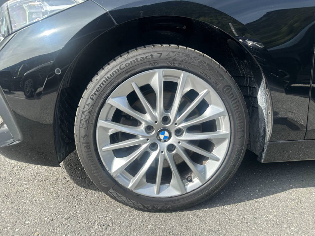 BMW 118i (CH)-image-5