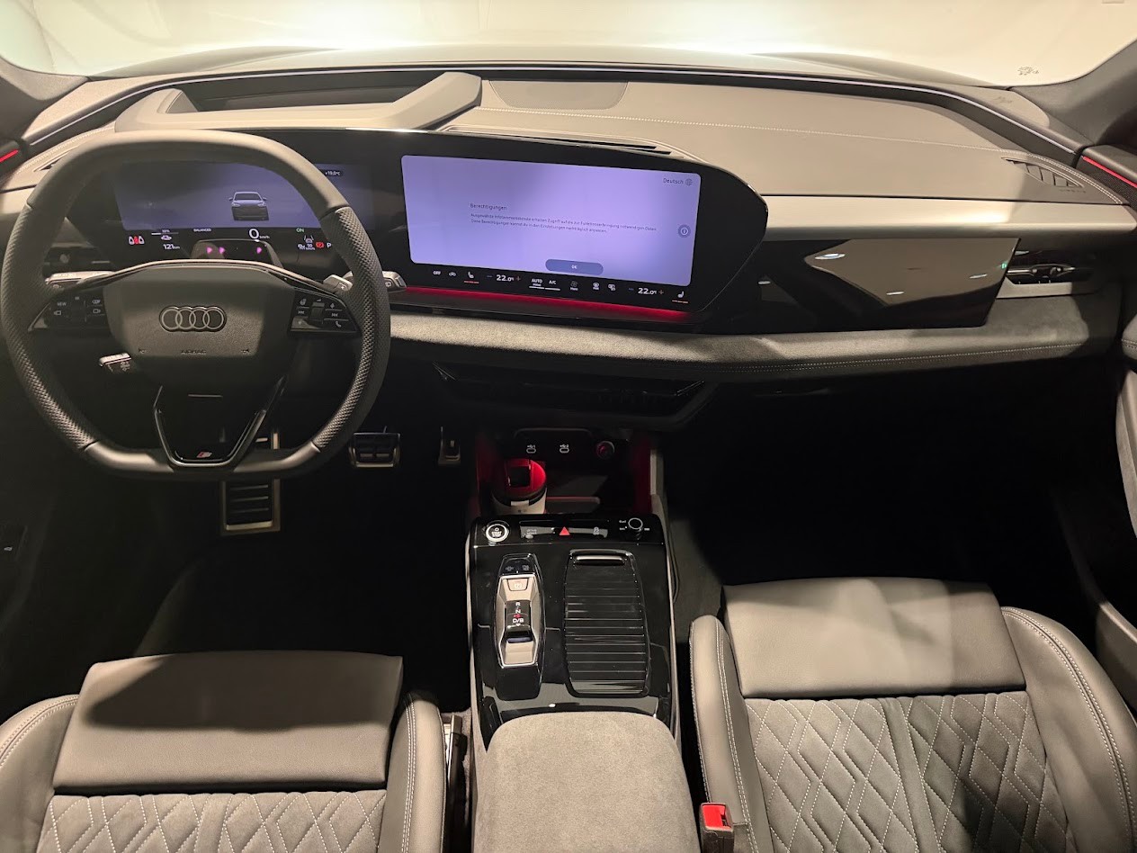 AUDI Q6 e-tron quattro-image-11
