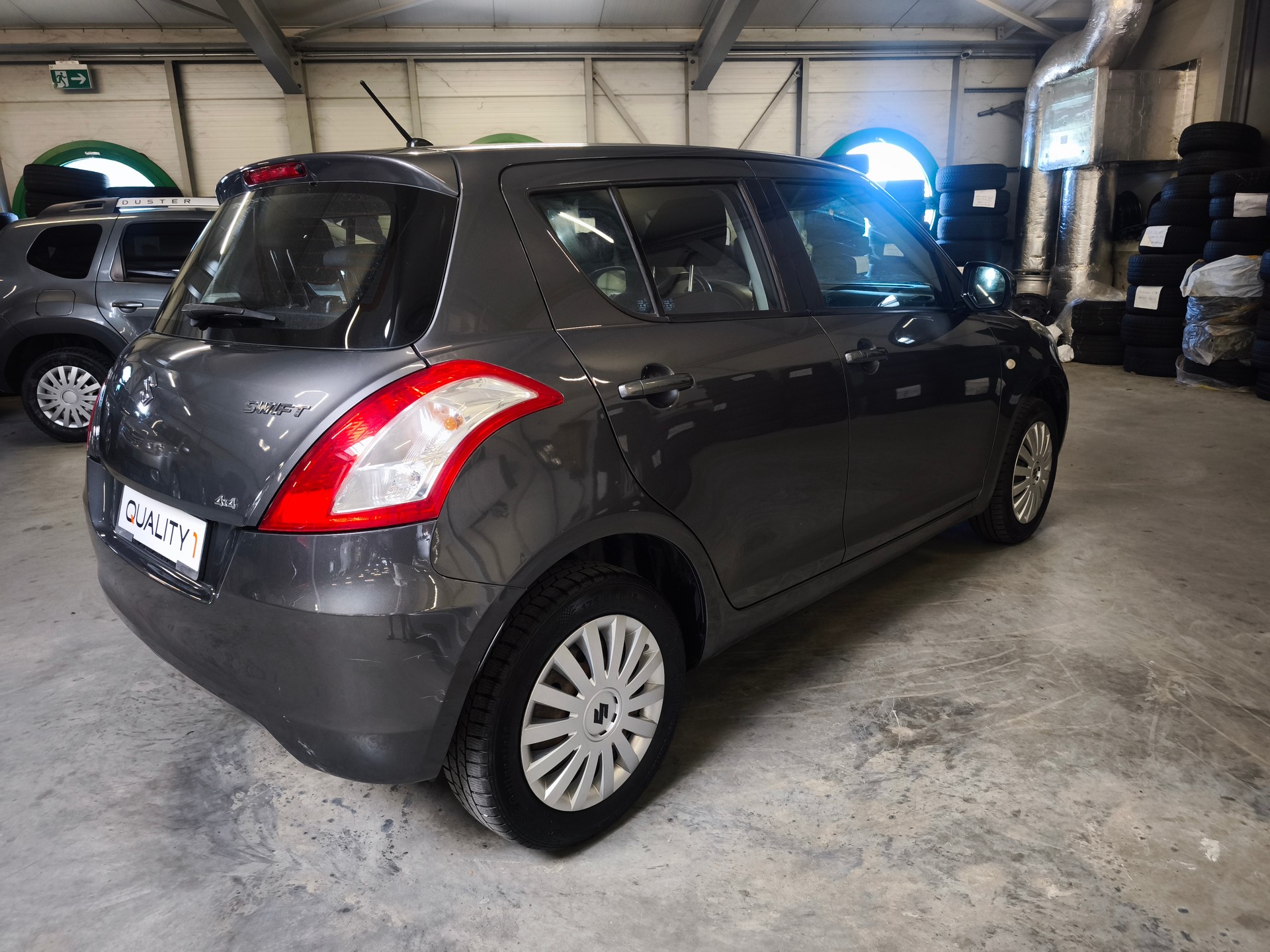 SUZUKI Swift 1.2i 16V GL Top 4x4-image-2