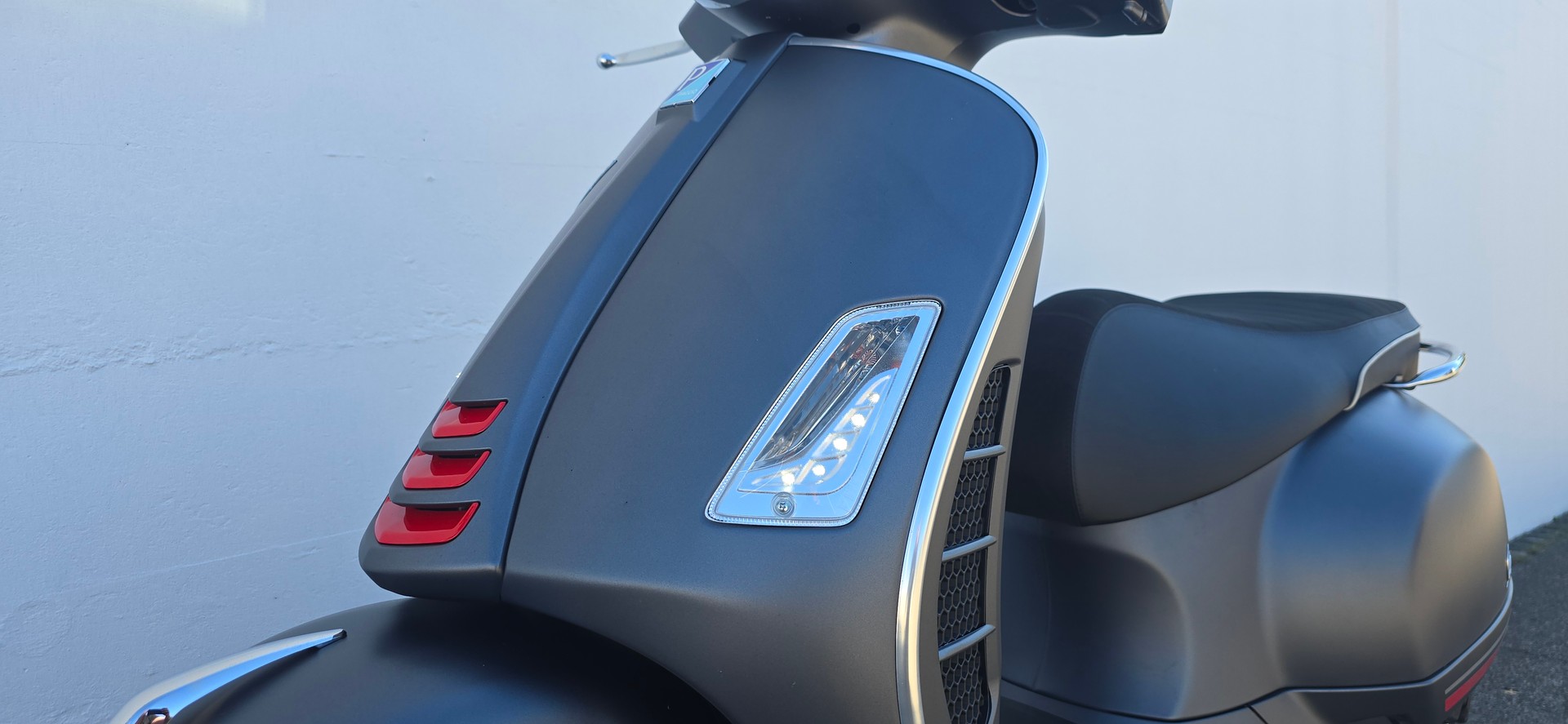 PIAGGIO Vespa GTS 125 Super Sport ABS-image-12