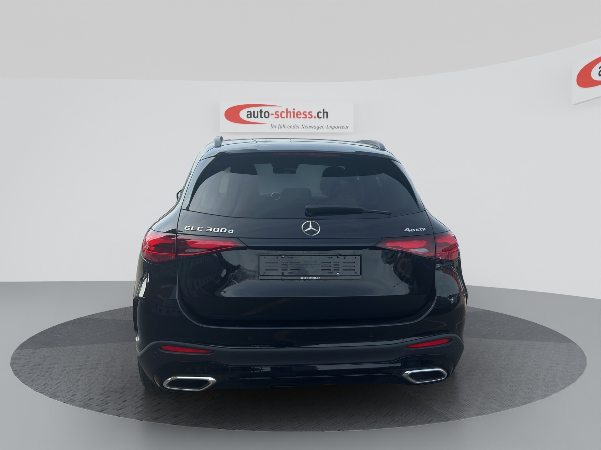 MERCEDES-BENZ GLC 300 d 4Matic AMG Line Night 9G-Tronic-image-3