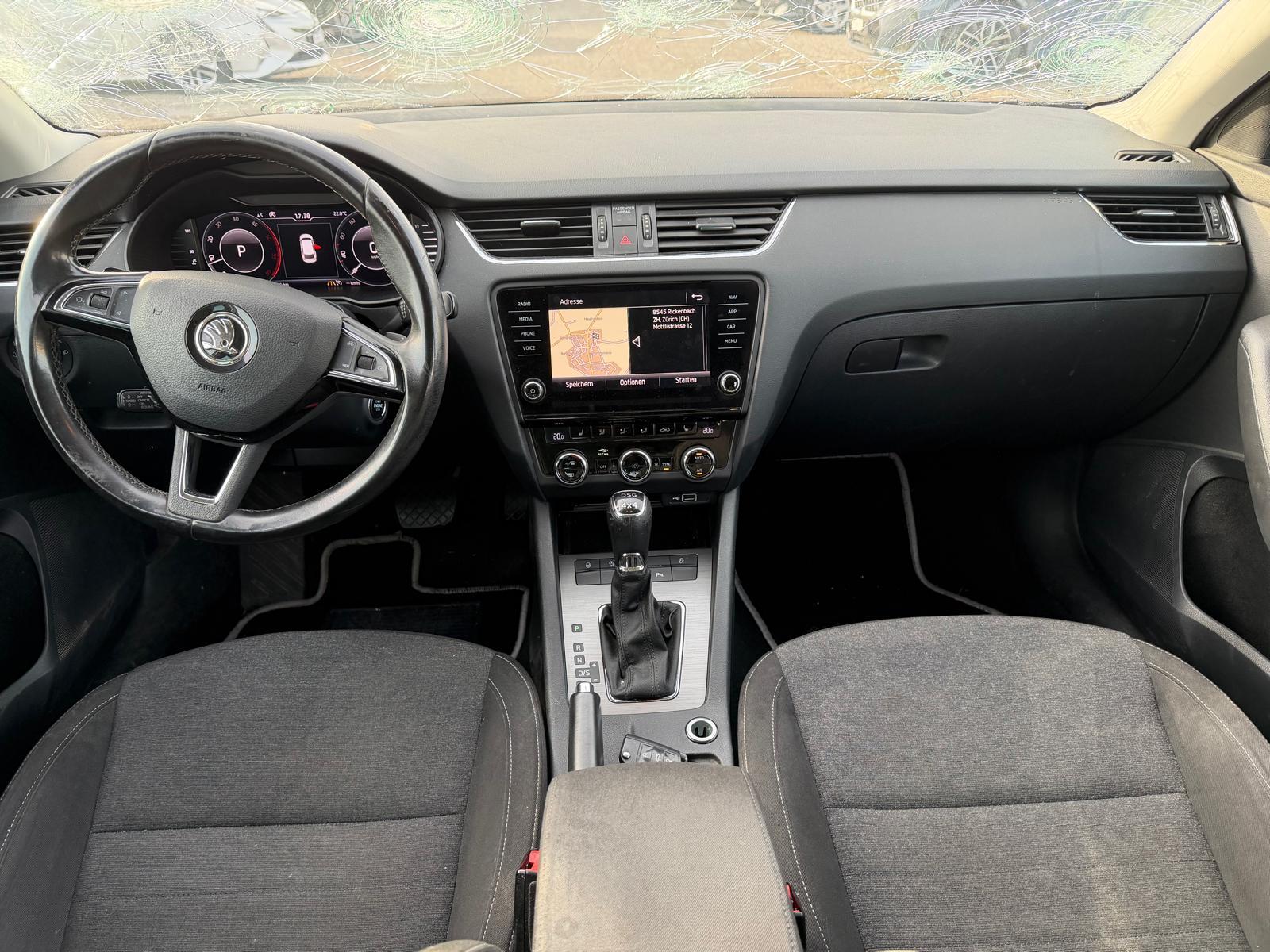 SKODA Octavia Scout 2.0 TDI 184 4x4 DSG-image-9