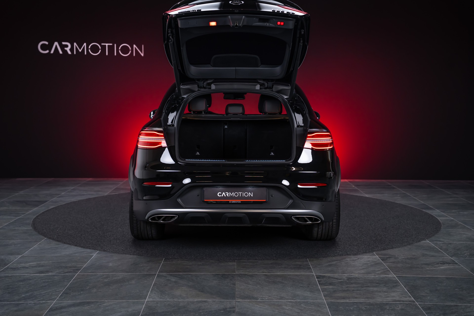 MERCEDES-BENZ GLC 43 AMG 4m Coupé / CH-Fahrzeug / 360°Kamera / Ambientebeleuchtung-image-7