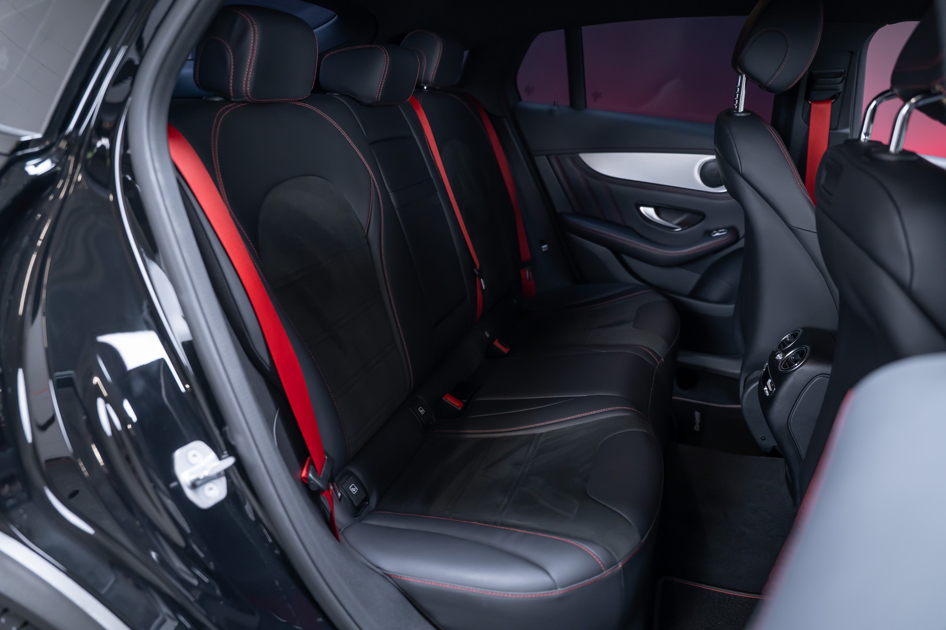 MERCEDES-BENZ GLC 43 AMG 4m Coupé / CH-Fahrzeug / 360°Kamera / Ambientebeleuchtung-image-22