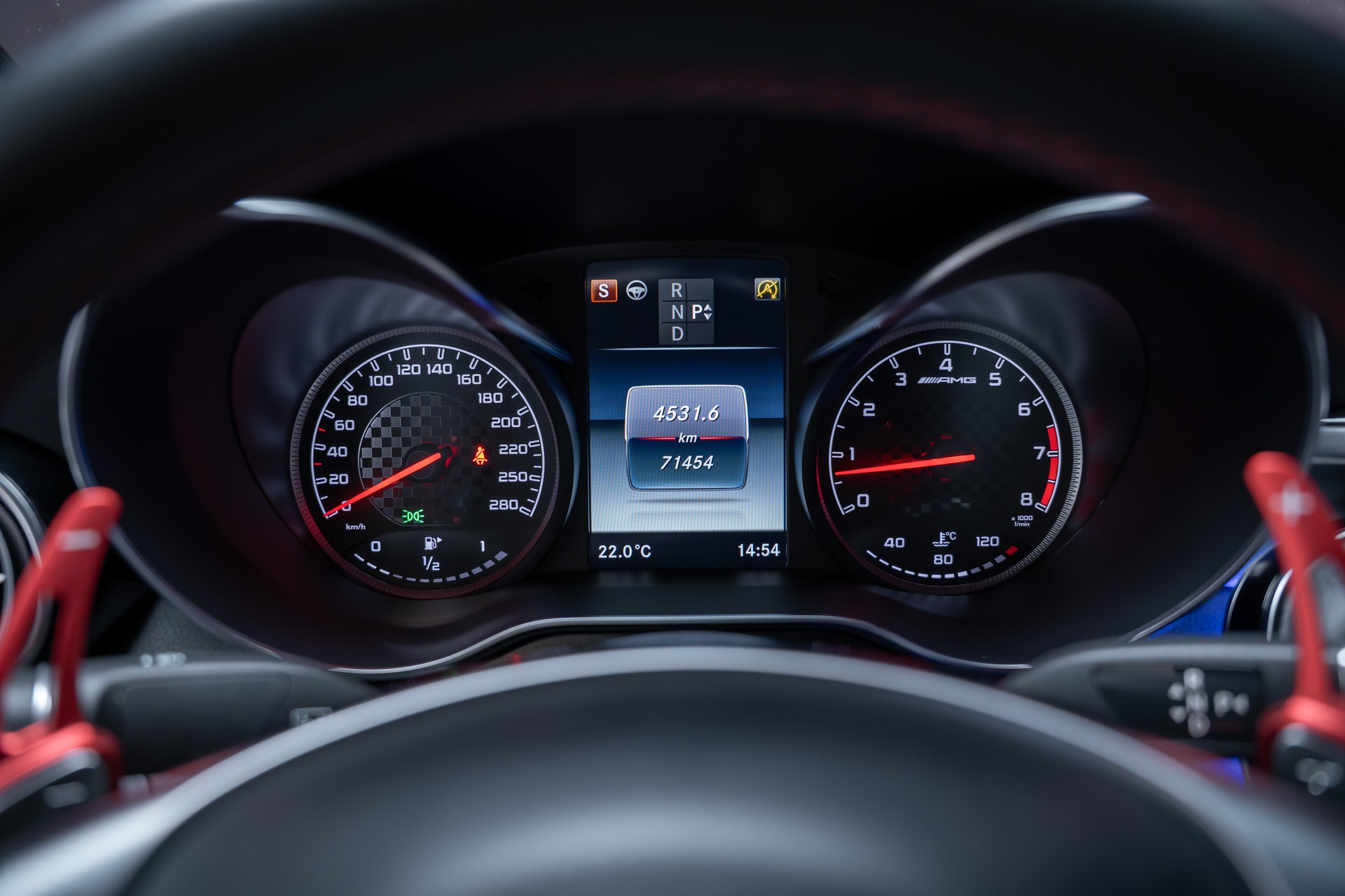 MERCEDES-BENZ GLC 43 AMG 4m Coupé / CH-Fahrzeug / 360°Kamera / Ambientebeleuchtung-image-30