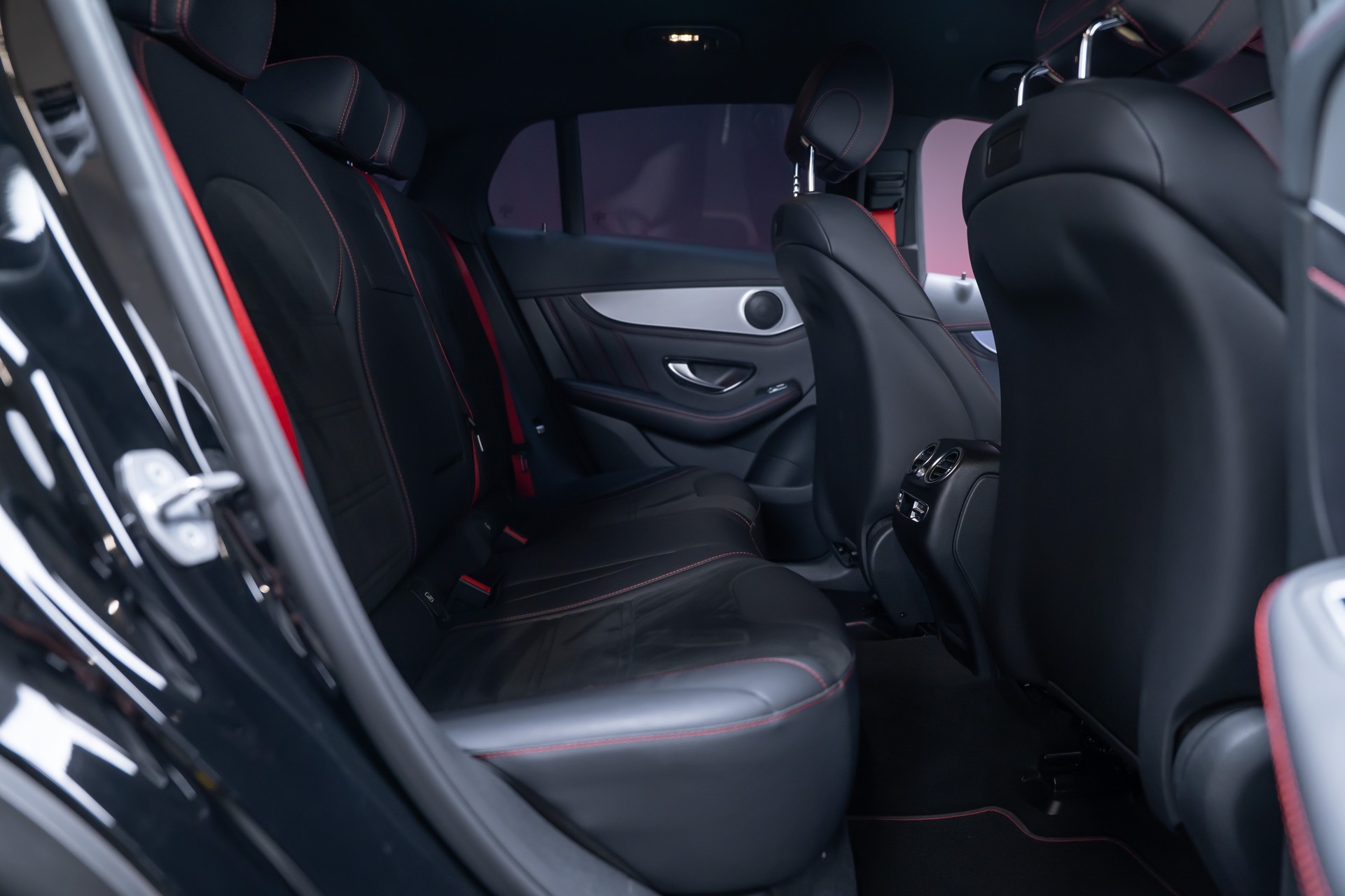 MERCEDES-BENZ GLC 43 AMG 4m Coupé / CH-Fahrzeug / 360°Kamera / Ambientebeleuchtung-image-21