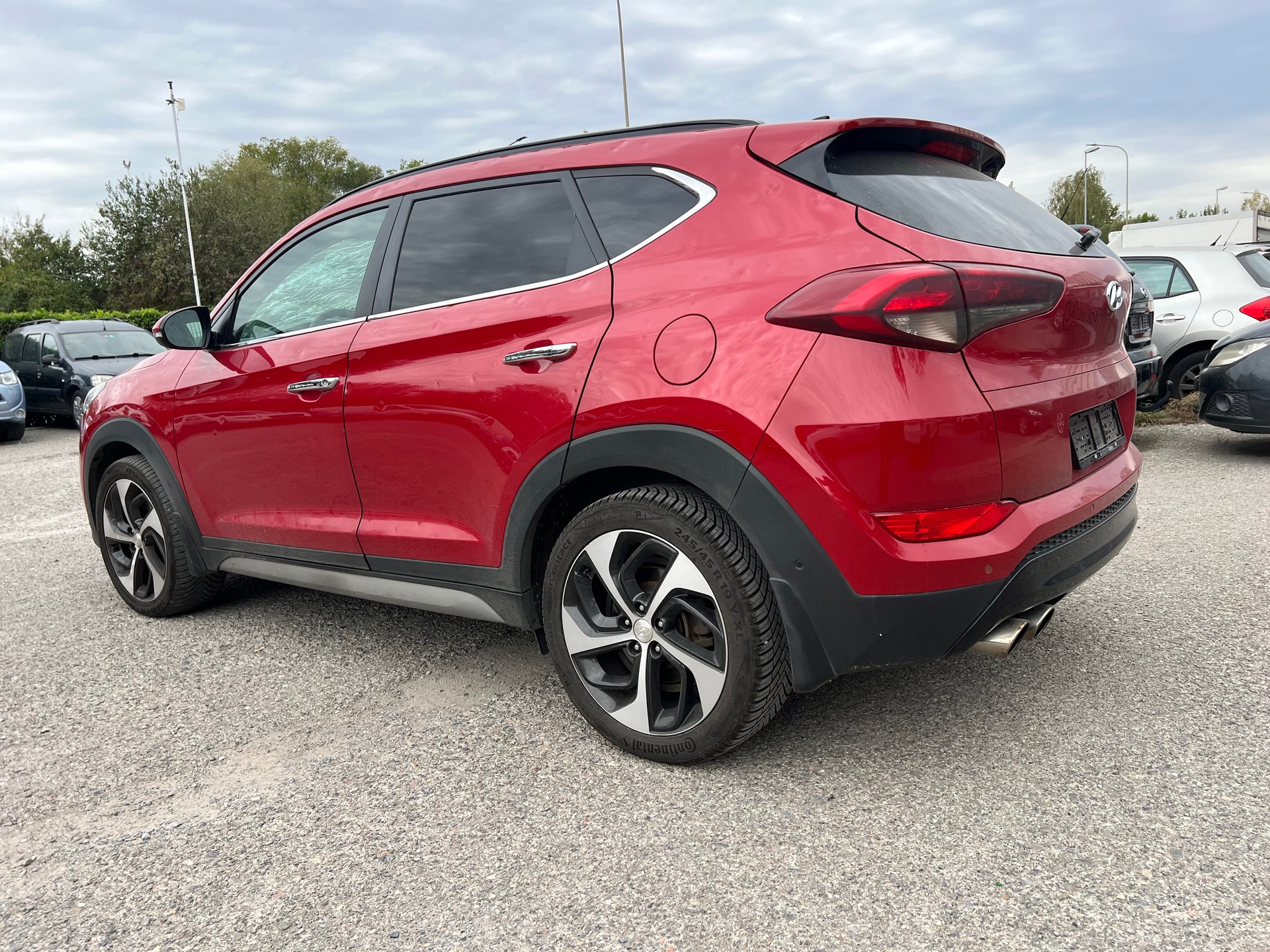HYUNDAI Tucson 2.0 CRDI Vertex 4WD Automatic-image-3