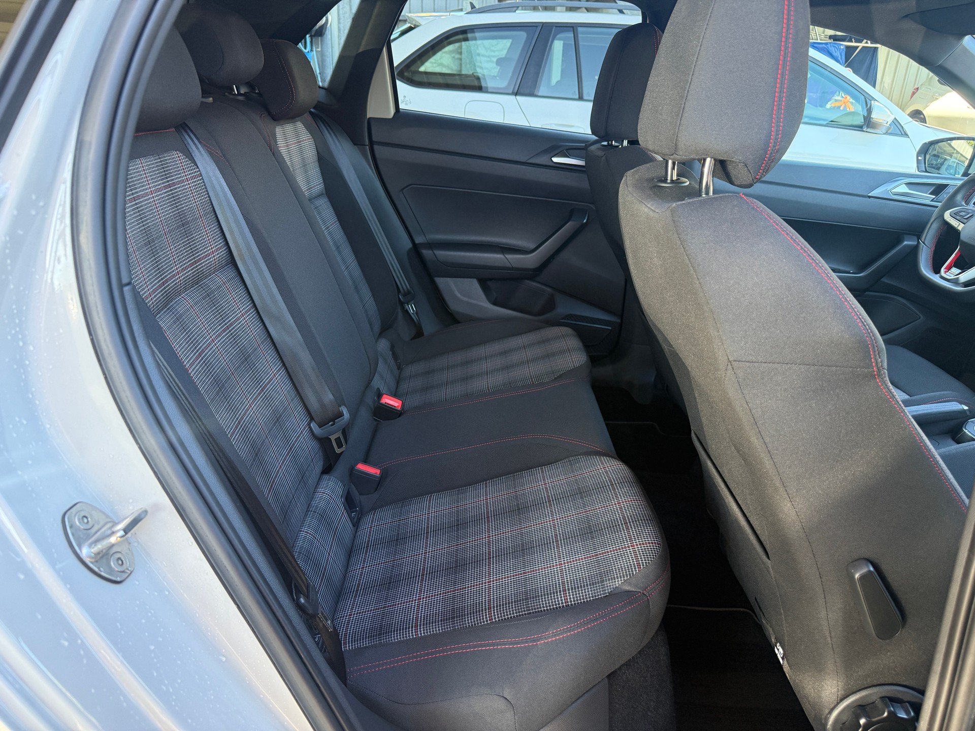 VW Polo 2.0 TSI GTI DSG *** DISTANZREGLER ***-image-19