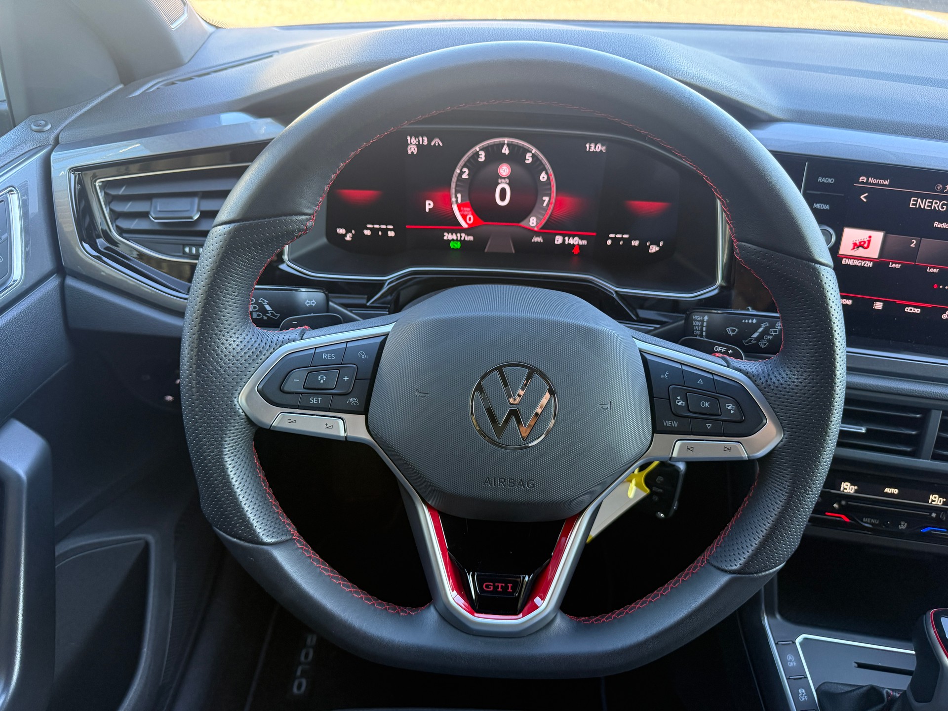 VW Polo 2.0 TSI GTI DSG *** DISTANZREGLER ***-image-11