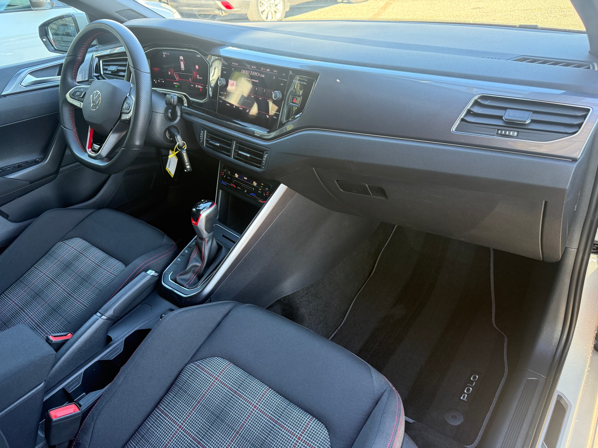 VW Polo 2.0 TSI GTI DSG *** DISTANZREGLER ***-image-21