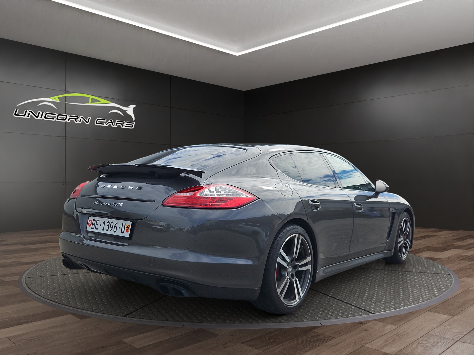 PORSCHE Panamera GTS 4.8 PDK-image-5