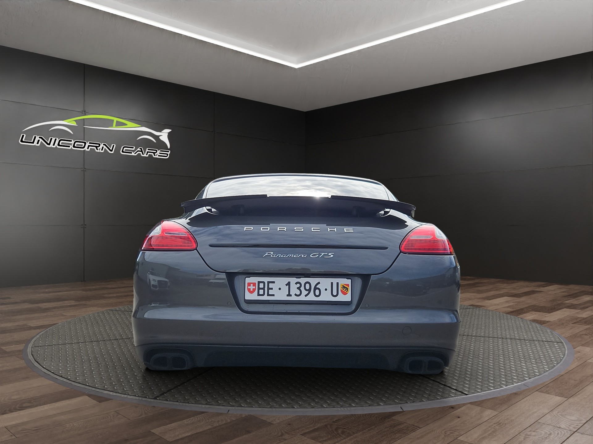 PORSCHE Panamera GTS 4.8 PDK-image-4