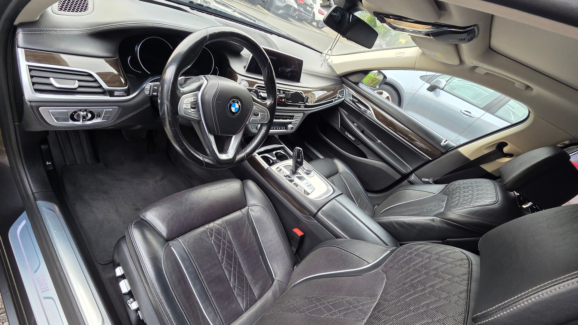 BMW 730Ld xDrive-image-4
