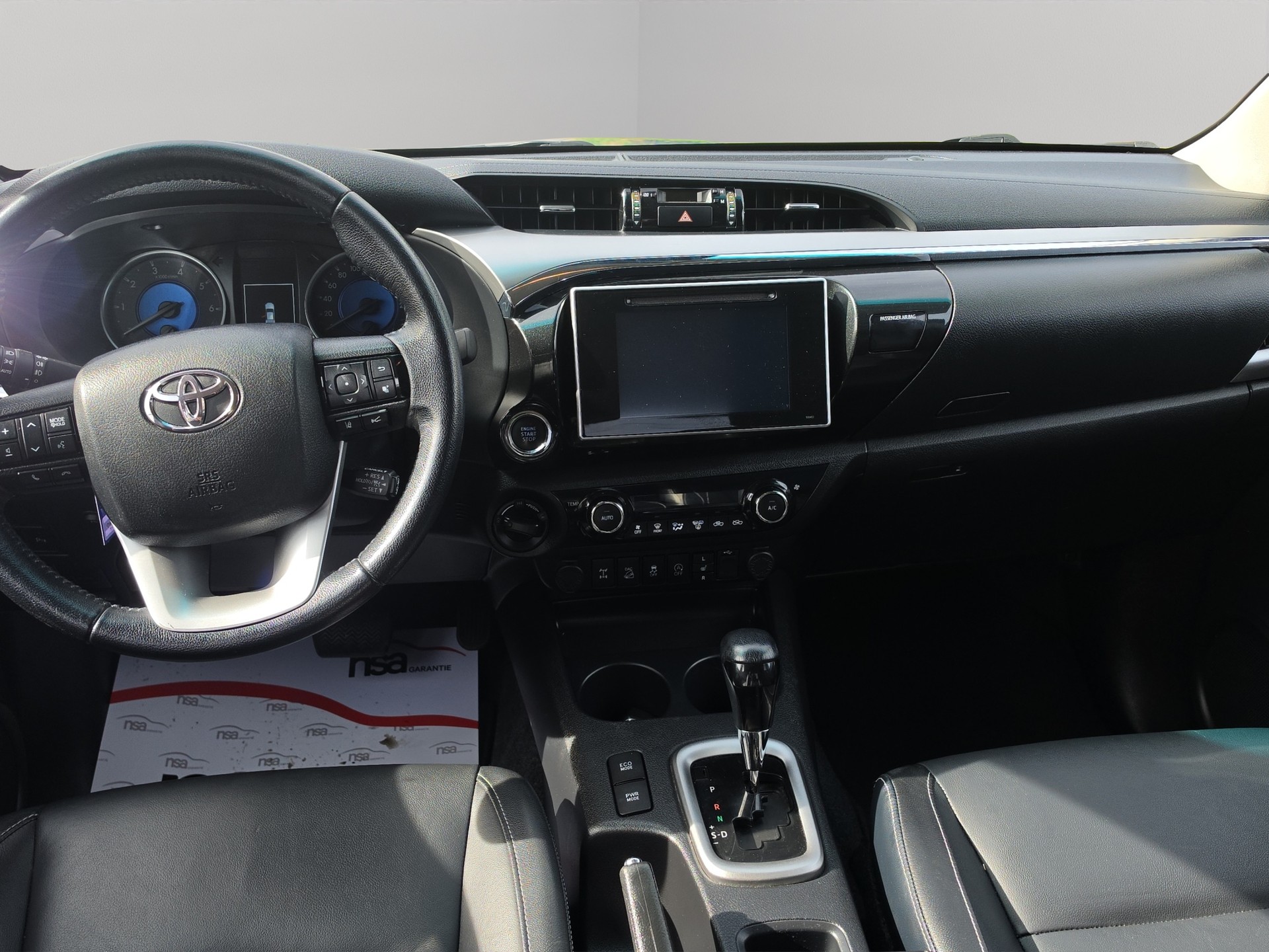 TOYOTA 2.4 D-4D 150 Premium-image-10