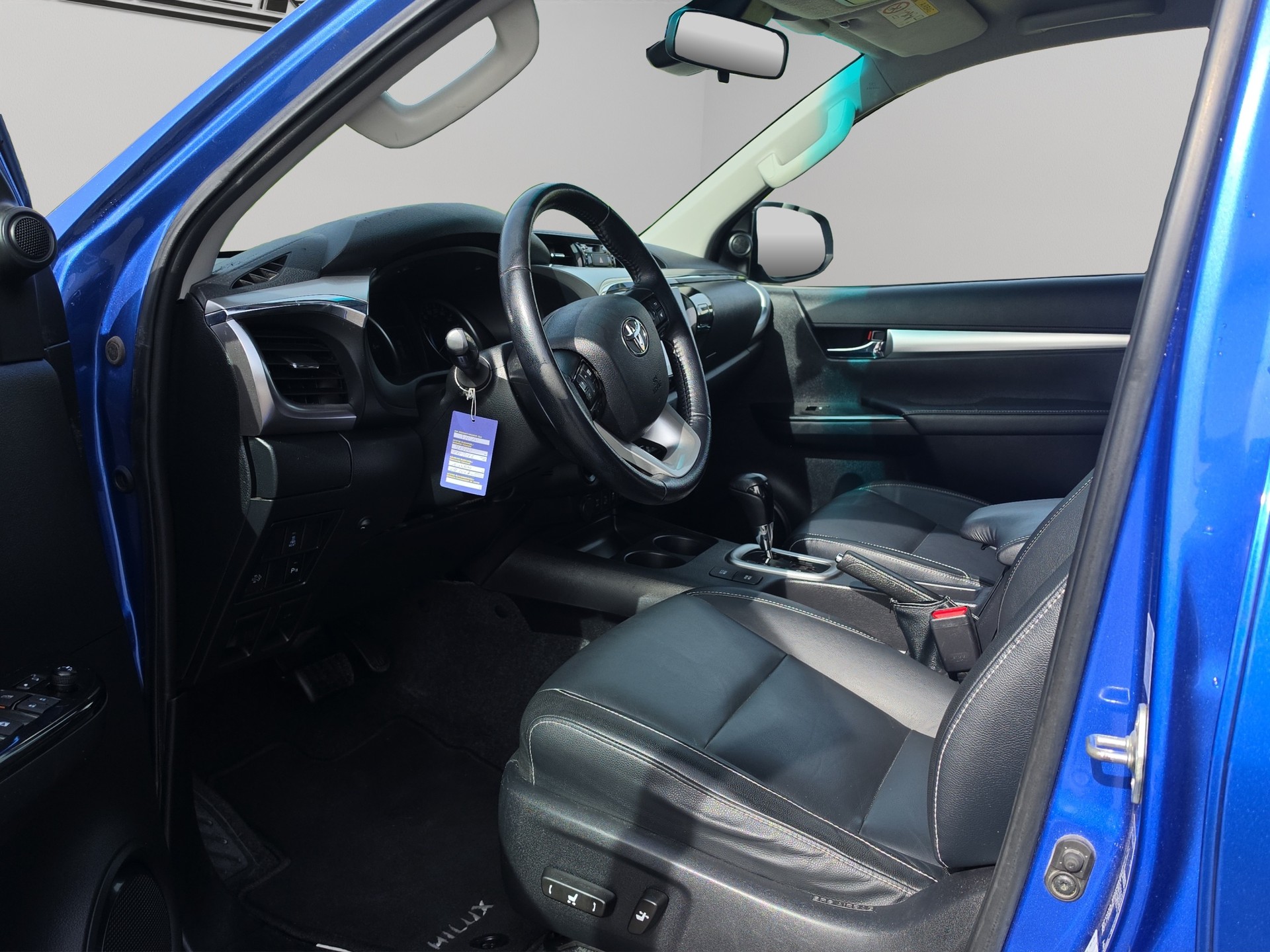 TOYOTA 2.4 D-4D 150 Premium-image-7
