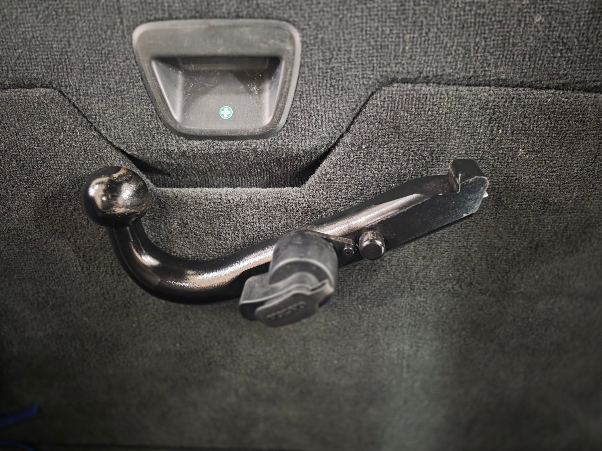 VOLVO XC60 D4 AWD Family Edition Geartronic-image-14