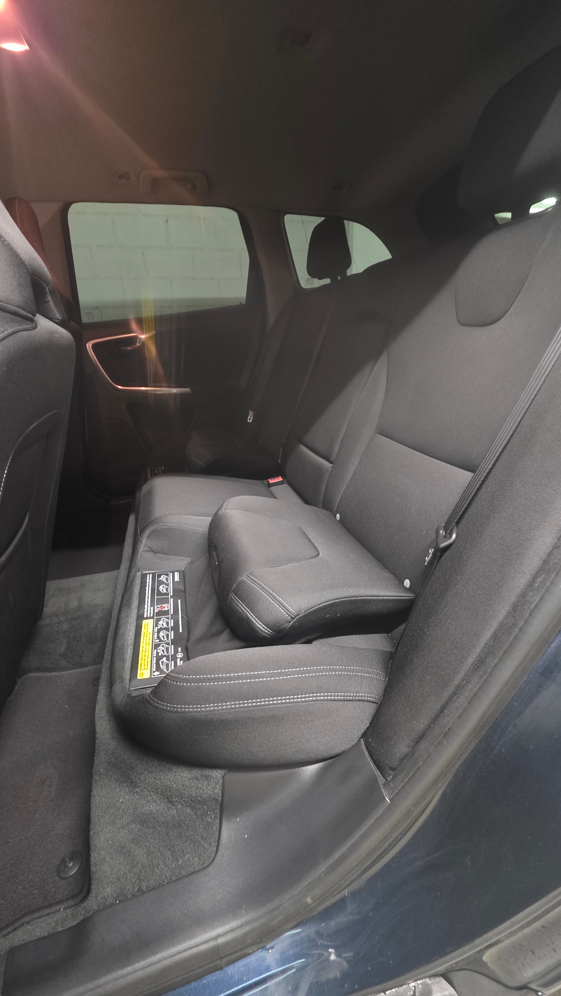 VOLVO XC60 D4 AWD Family Edition Geartronic-image-10