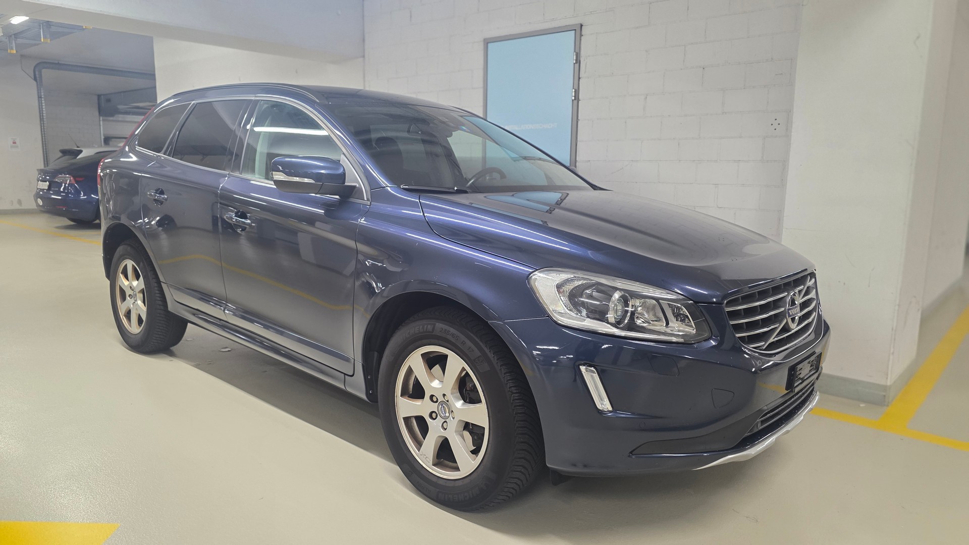 VOLVO XC60 D4 AWD Family Edition Geartronic-image-6