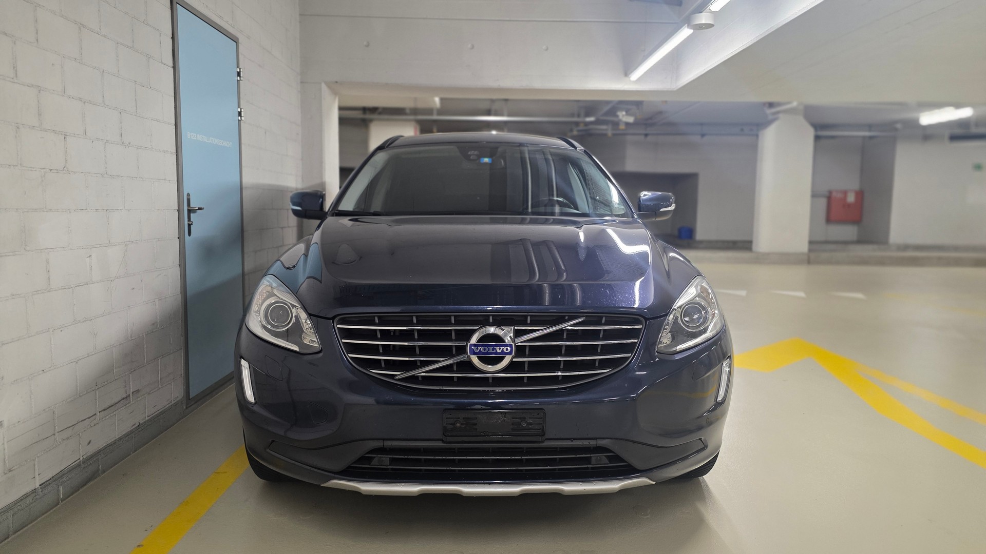 VOLVO XC60 D4 AWD Family Edition Geartronic-image-7