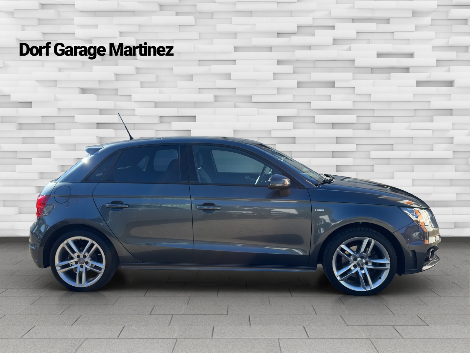 AUDI A1 Sportback 1.4 TFSI Ambition-image-4