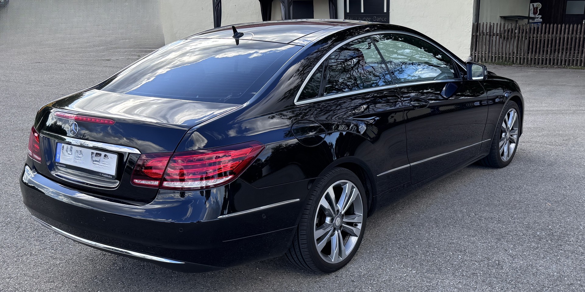 MERCEDES-BENZ E 400-image-3