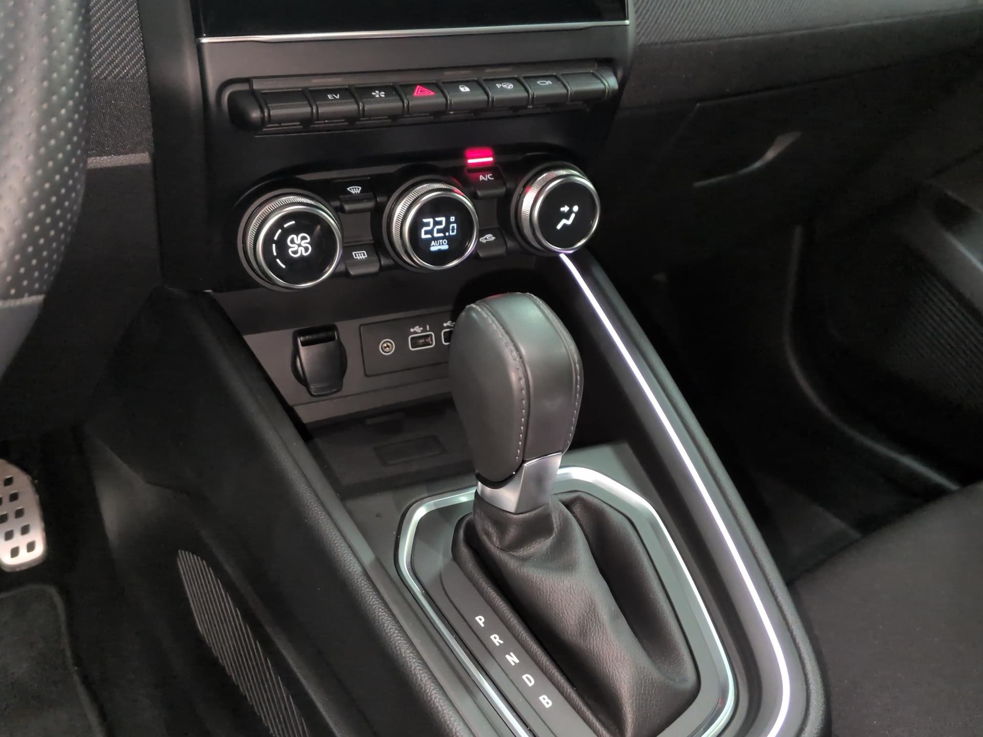 RENAULT Clio 1.6 E-Tech Esprit Alpine-image-11