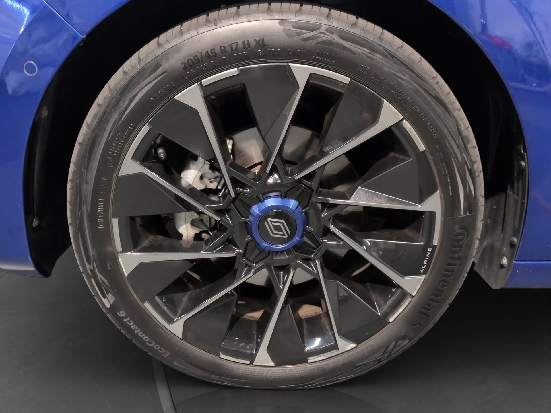 RENAULT Clio 1.6 E-Tech Esprit Alpine-image-23