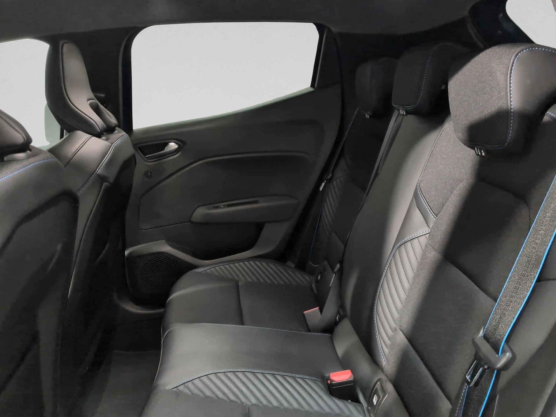 RENAULT Clio 1.6 E-Tech Esprit Alpine-image-14