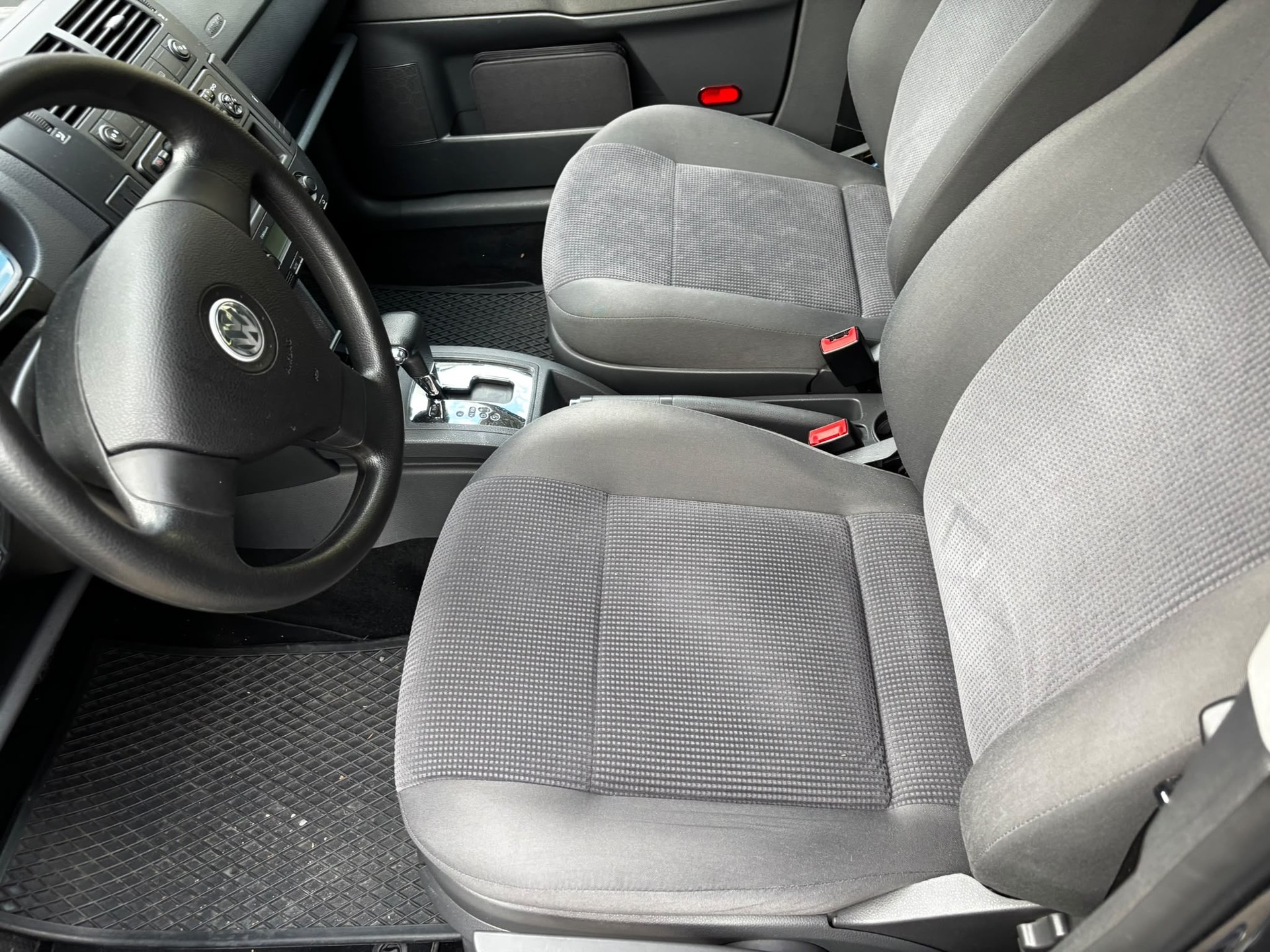 VW Polo 1.6 16V Young&Fresh-image-5