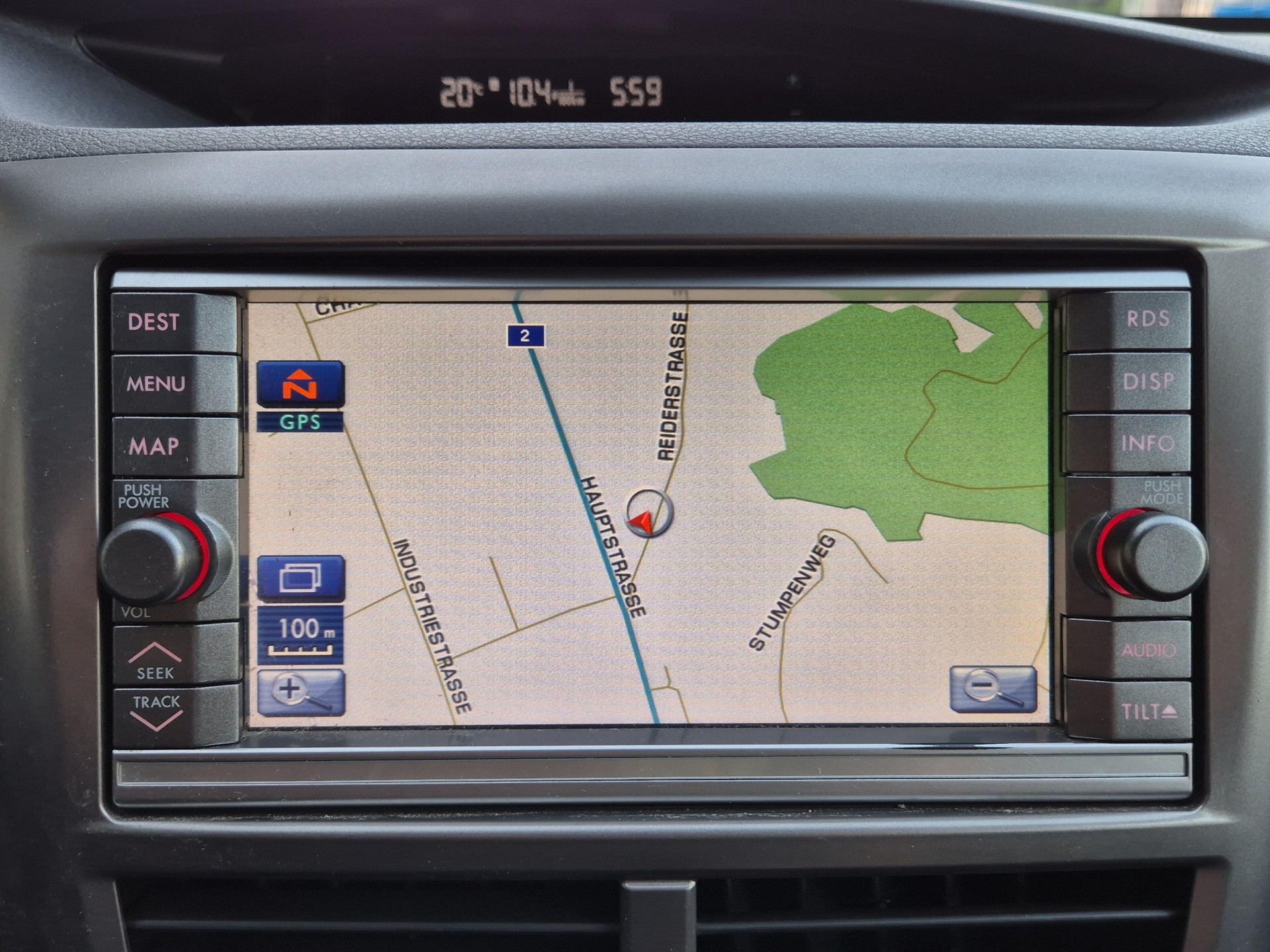 SUBARU Impreza 2.0R Comfort S manuelles Getriebe mit Untersetzung und Anhängerkupplung-image-7