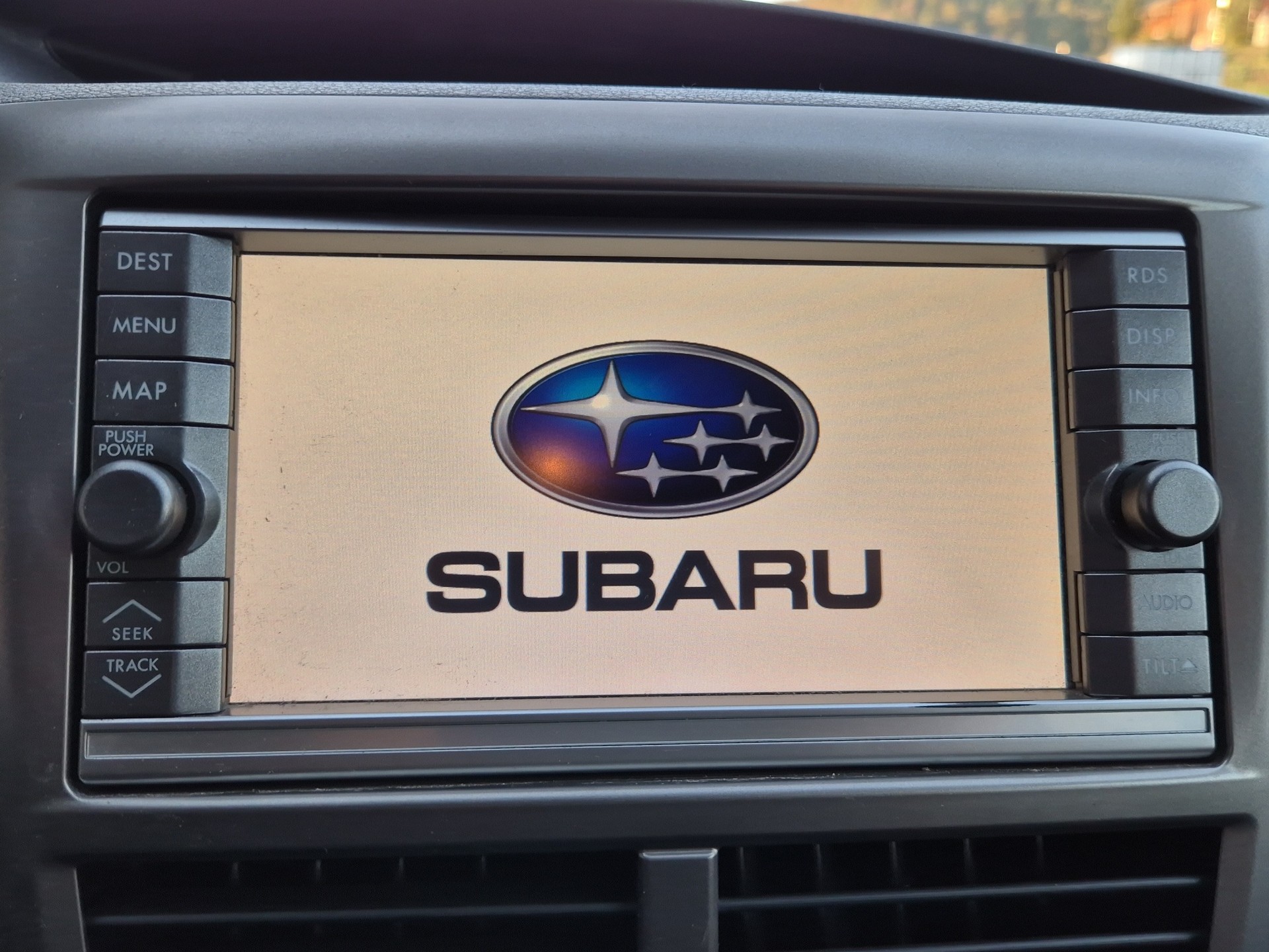 SUBARU Impreza 2.0R Comfort S manuelles Getriebe mit Untersetzung und Anhängerkupplung-image-8