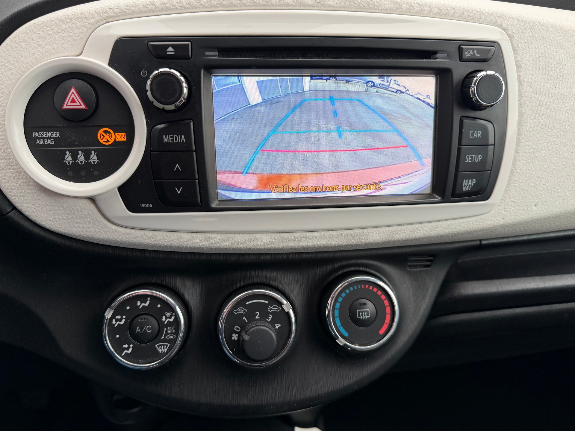 TOYOTA Yaris 1.33 Trend-image-11