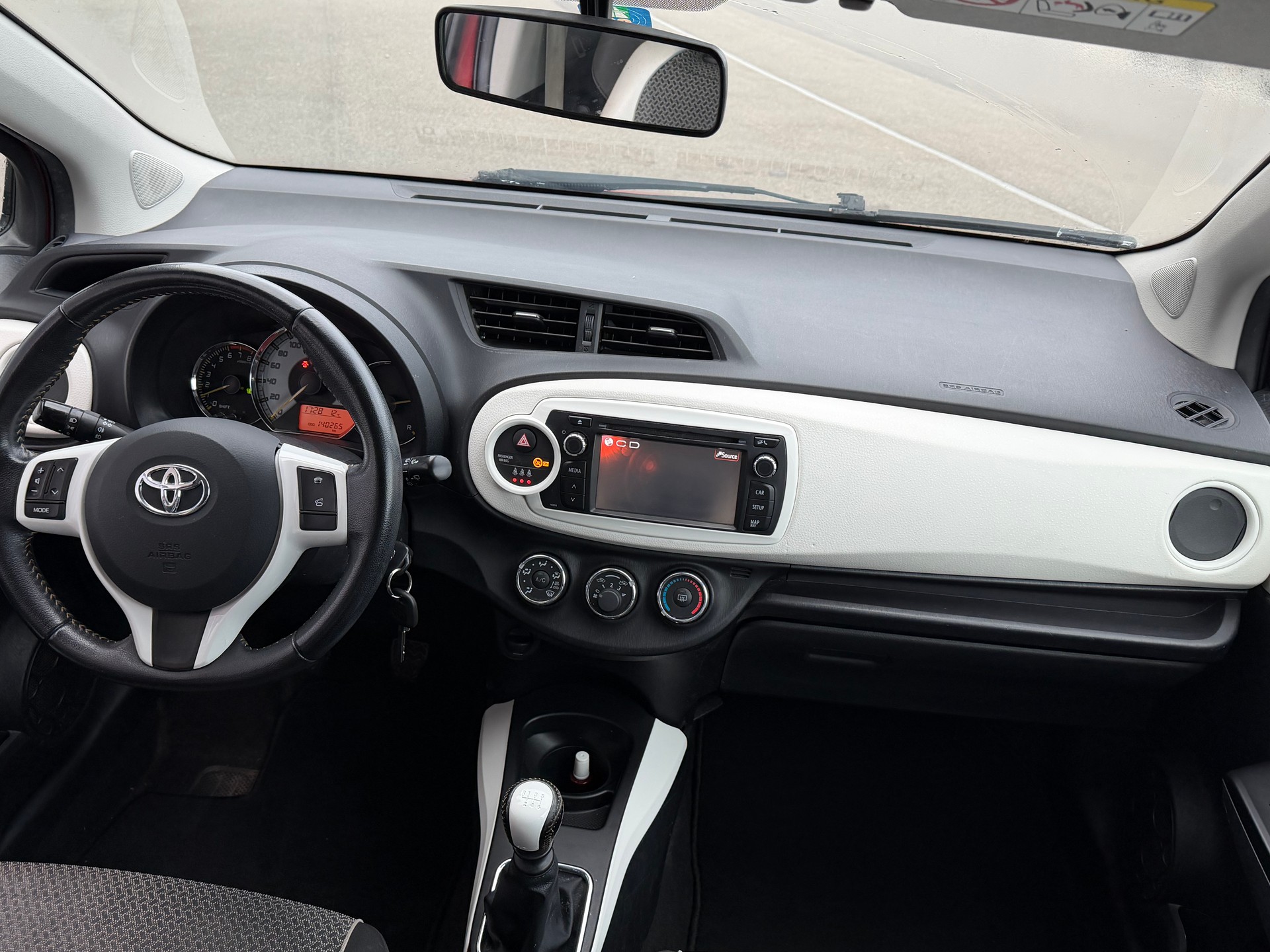 TOYOTA Yaris 1.33 Trend-image-10