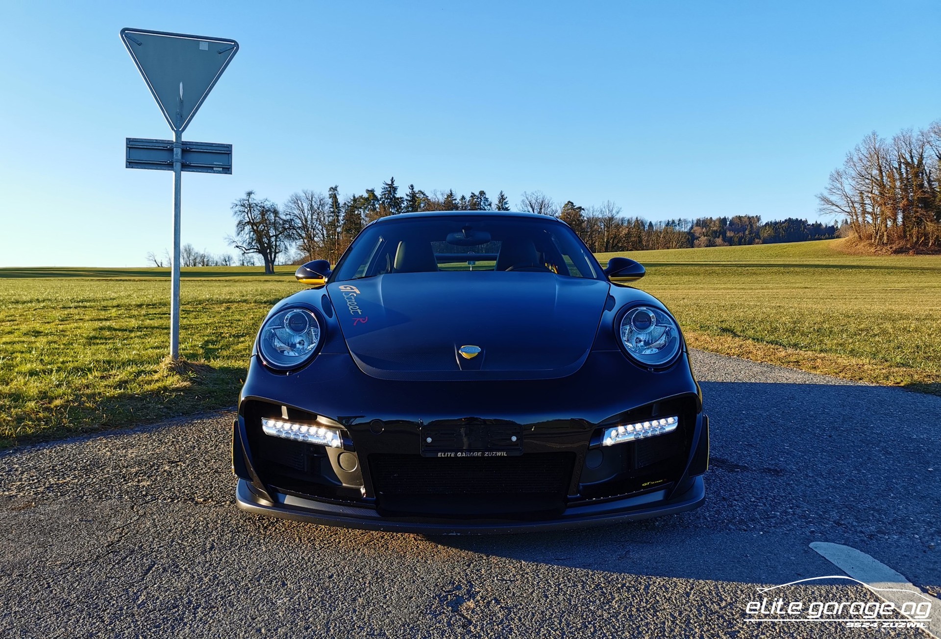PORSCHE 911 Turbo TECHART GT STREET R 660 PS-image-2