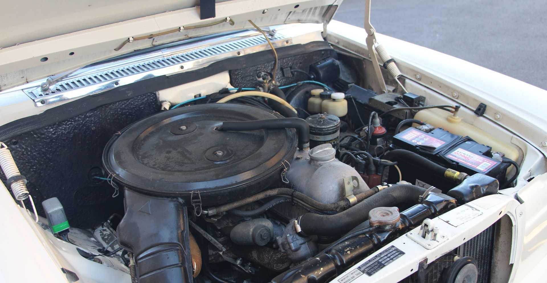 MERCEDES-BENZ 250 C – Strich 8 Coupé-image-15