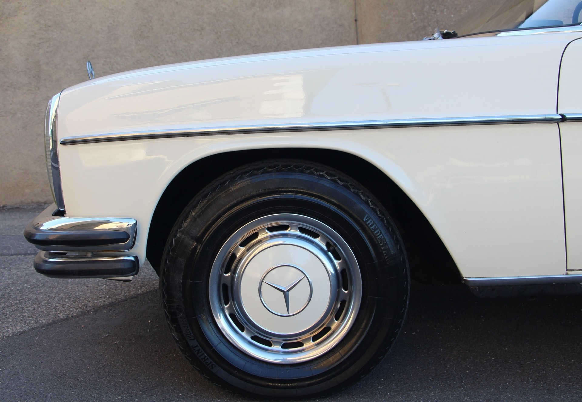 MERCEDES-BENZ 250 C – Strich 8 Coupé-image-16