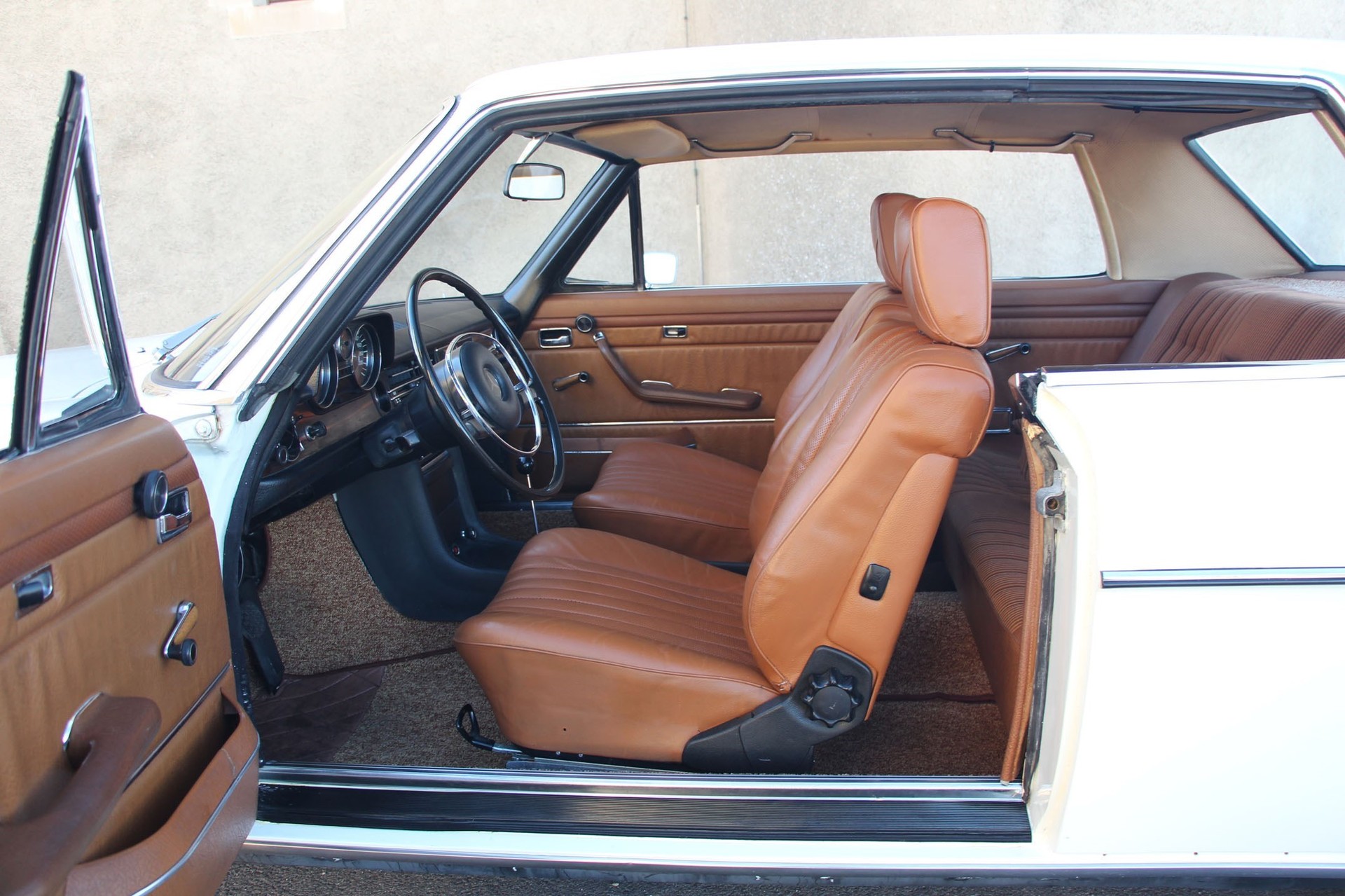 MERCEDES-BENZ 250 C – Strich 8 Coupé-image-7