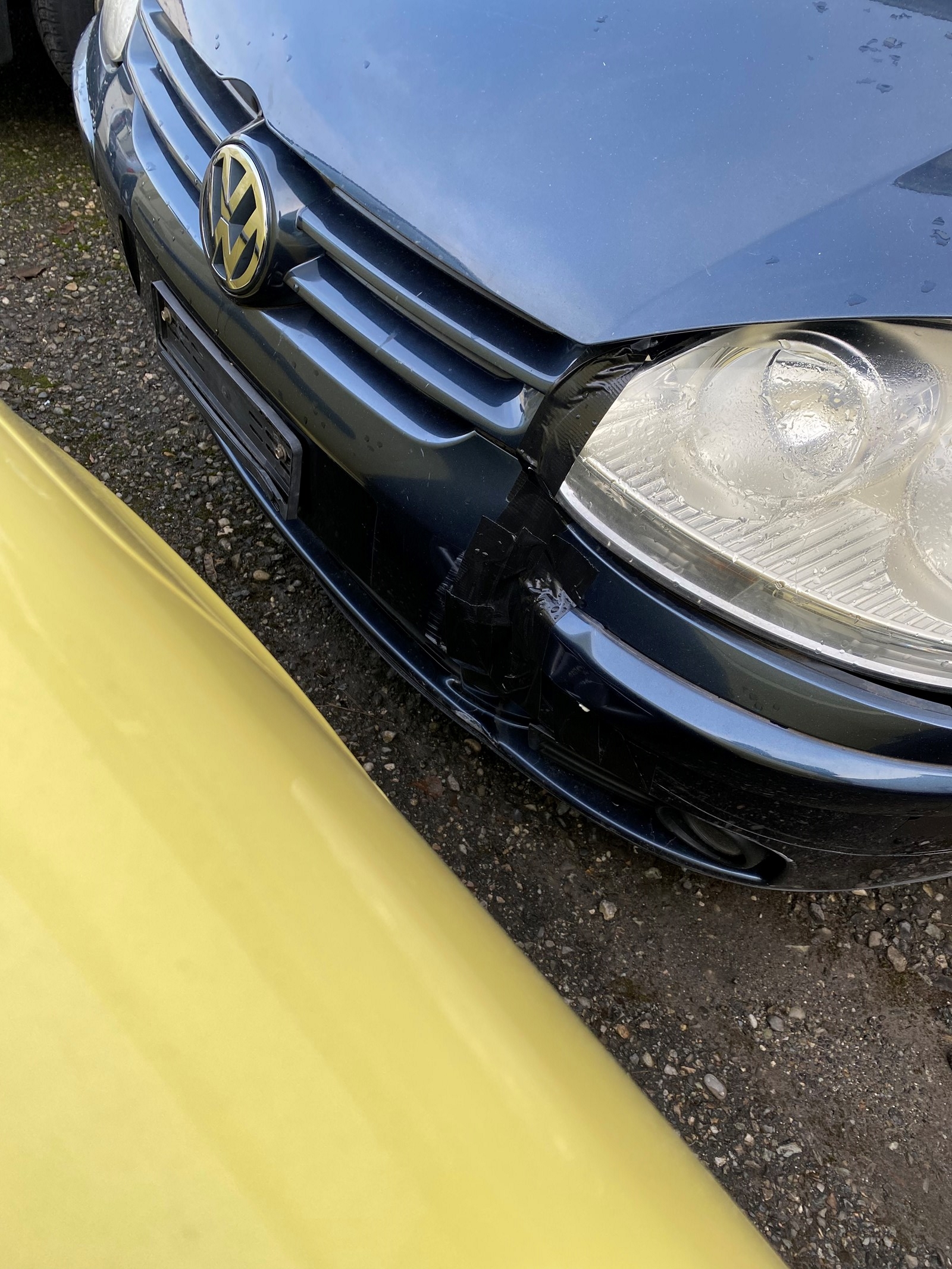 VW Golf 2.0 FSI Comfortline-image-2
