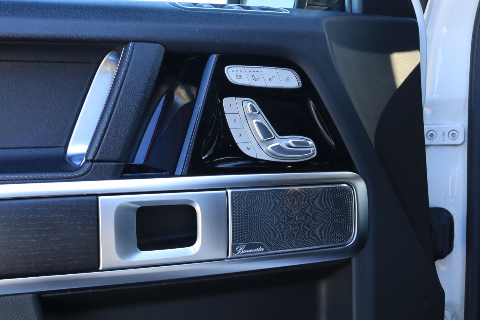 MERCEDES-BENZ G 350 d AMG Line 9G-Tronic-image-9