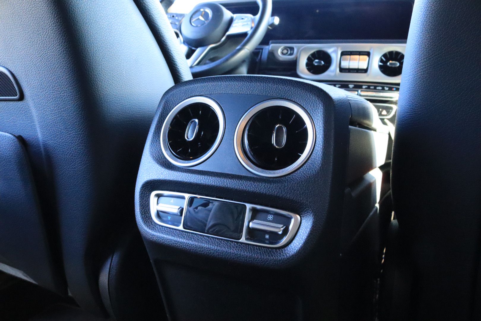 MERCEDES-BENZ G 350 d AMG Line 9G-Tronic-image-12